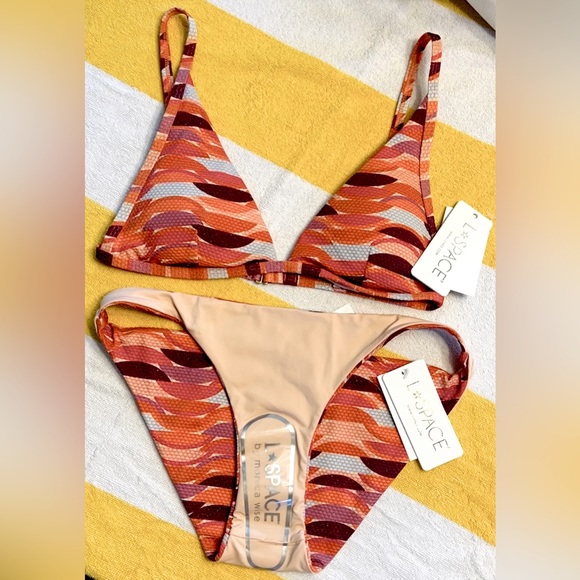 L*SPACE Set NWT CAMACHO BOTTOM AND MILLIE TOP BIKINI SET - Picture 12 of 14
